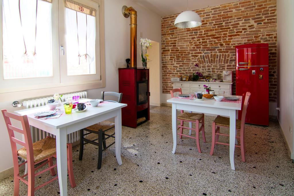 B&B La Porta Rossa Noale Eksteriør billede